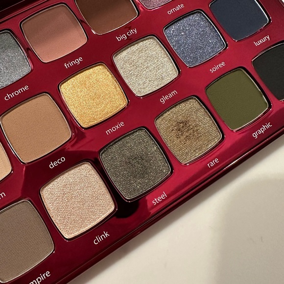 TARTE Glamour Eyeshadow Palette - Picture 4 of 4
